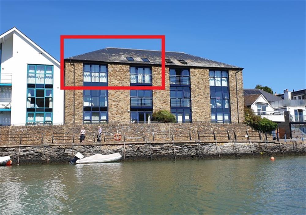 6 Crabshell Quay, from the water.