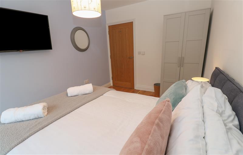 One of the 2 bedrooms (photo 2) at 6 Four Seasons, Carbis Bay