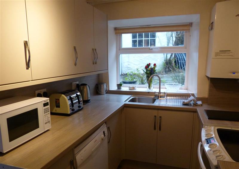 Kitchen at 6 Glyn Terrace, Borth-Y-Gest near Porthmadog