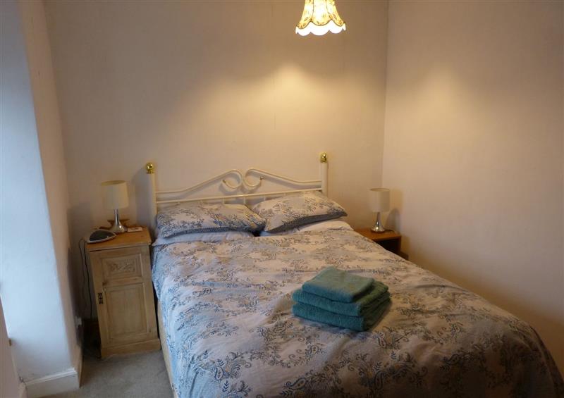 One of the bedrooms (photo 2) at 6 Glyn Terrace, Borth-Y-Gest near Porthmadog