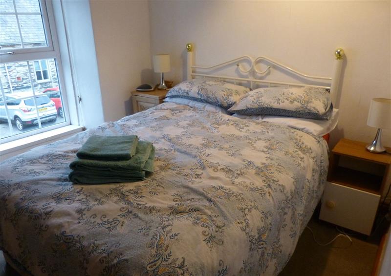 This is a bedroom (photo 2) at 6 Glyn Terrace, Borth-Y-Gest near Porthmadog
