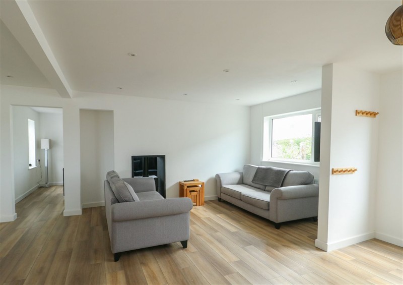 Inside 6 Gwelfor Estate at 6 Gwelfor Estate, Cemaes Bay