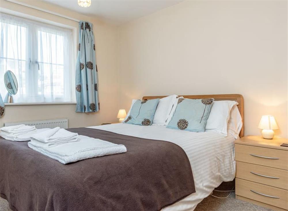 Comfortable double bedroom at 6 Harbour View in Newquay, North Cornwall
