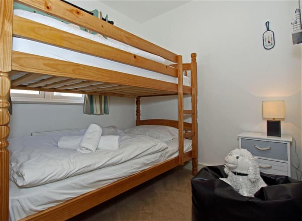 Bunk bedroom at 6 Jubilee Close in North Cornwall, Padstow & Wadebridge