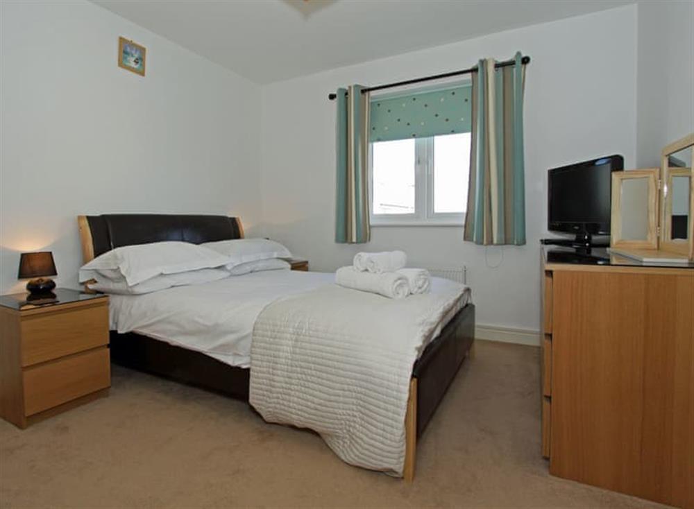 Double bedroom (photo 3) at 6 Jubilee Close in North Cornwall, Padstow & Wadebridge