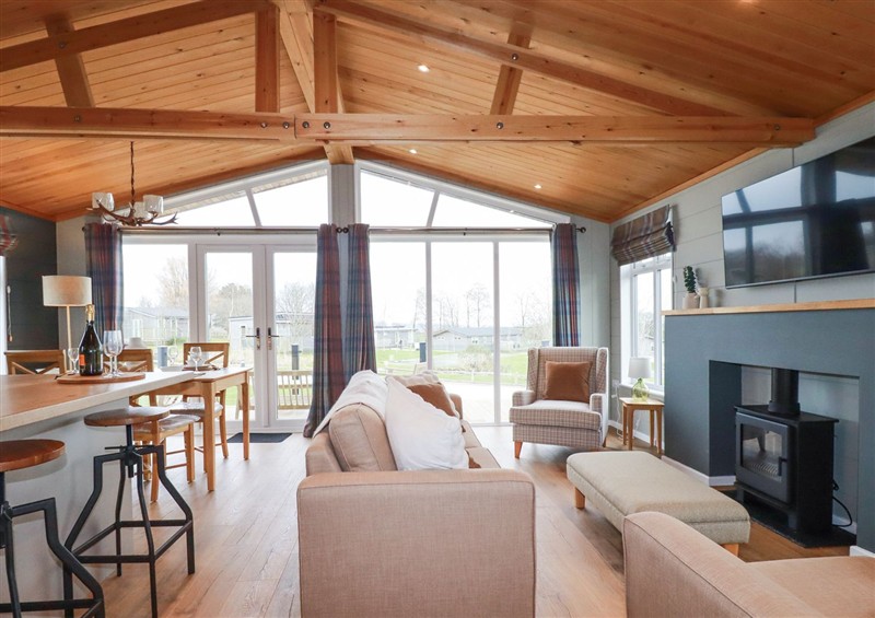 The living room at 6 Meadow Retreat, Dobwalls