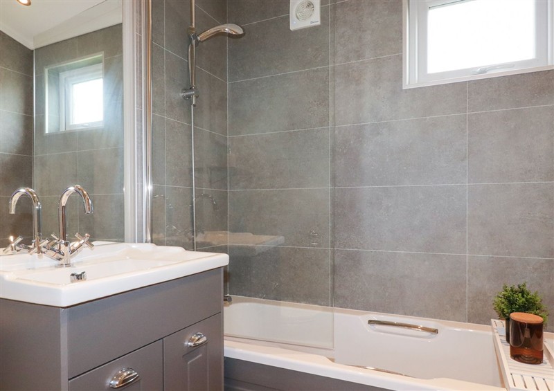 This is the bathroom (photo 2) at 6 Meadow Retreat, Dobwalls