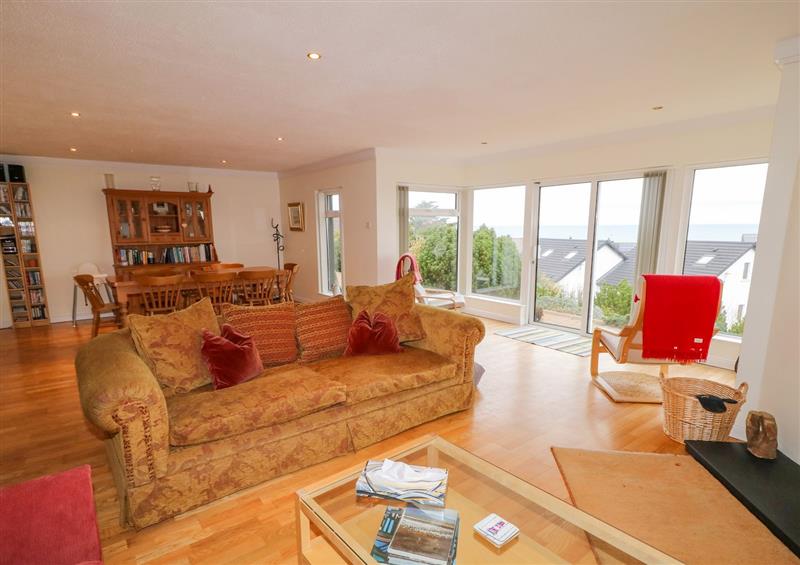 The living room (photo 4) at 6 Strandview Cottages, Castlerock
