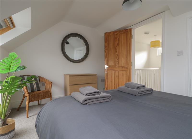One of the 4 bedrooms (photo 2) at 6 Sydney Road, Ramsgate