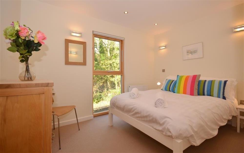 The second double bedroom at 6 Talland in Talland Bay