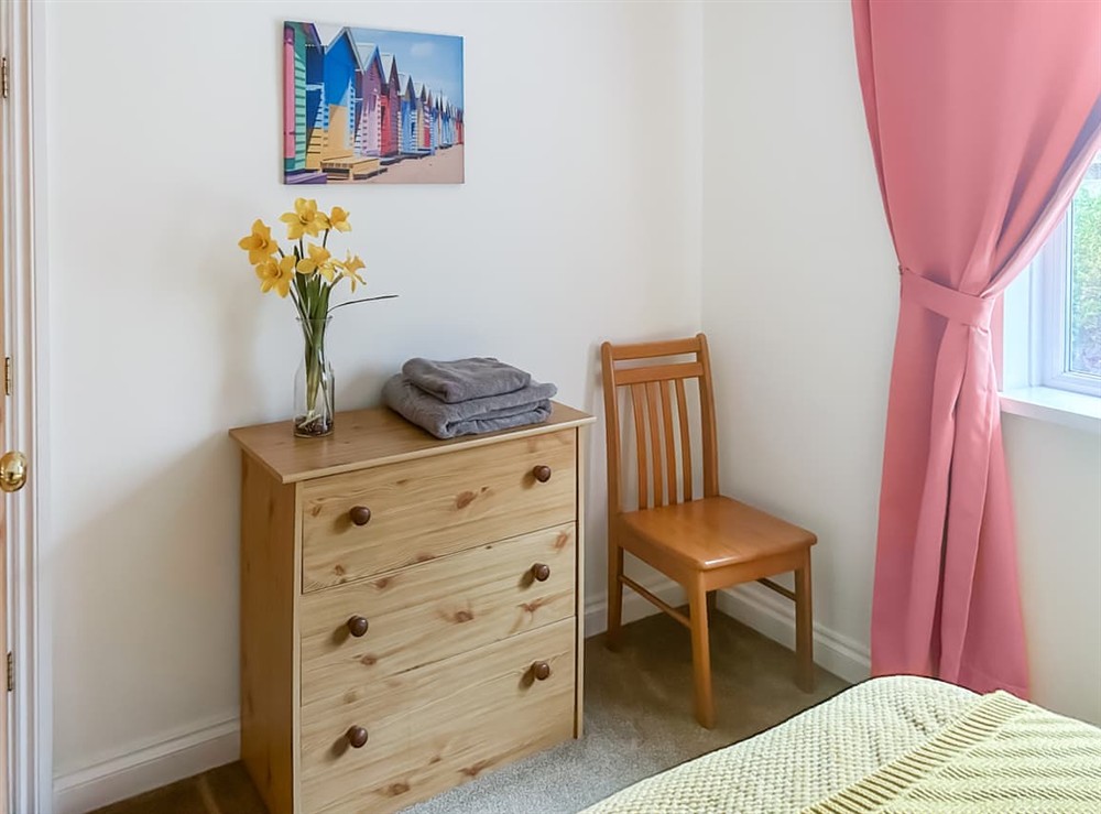 Double bedroom (photo 2) at 6 The Cove in Mullion, Cornwall