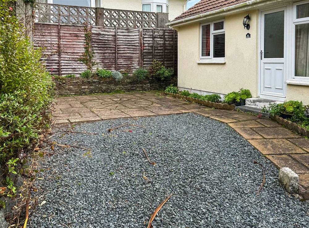 Exterior at 6 The Cove in Mullion, Cornwall