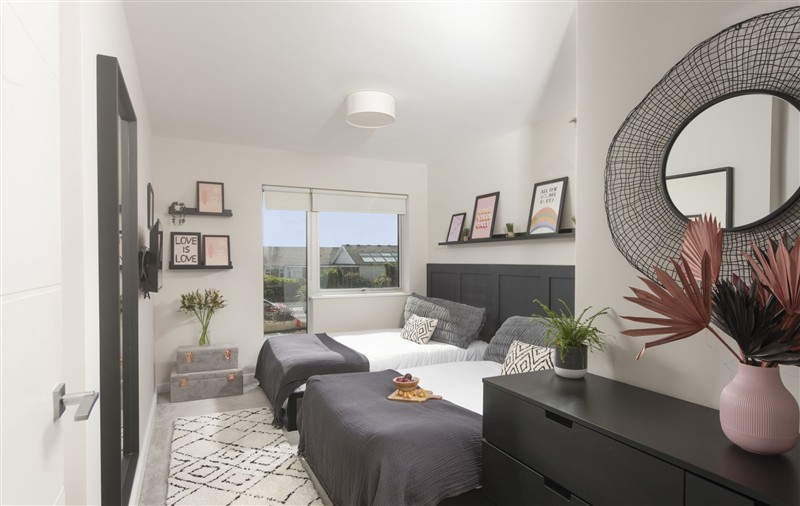 A photo of the bedroom (photo 6) at