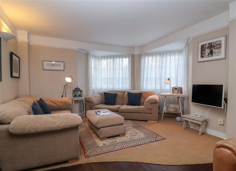 The living area at 6 The Whinlands, Thorpeness