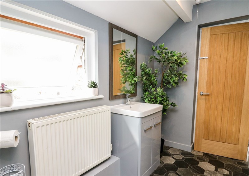 Bathroom (photo 2) at 6 Upperfield Street, Dolgellau