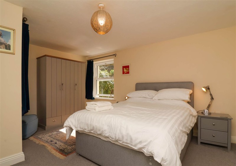 A bedroom in 6 Wildersmouth Court Apartments at 6 Wildersmouth Court Apartments, Ilfracombe