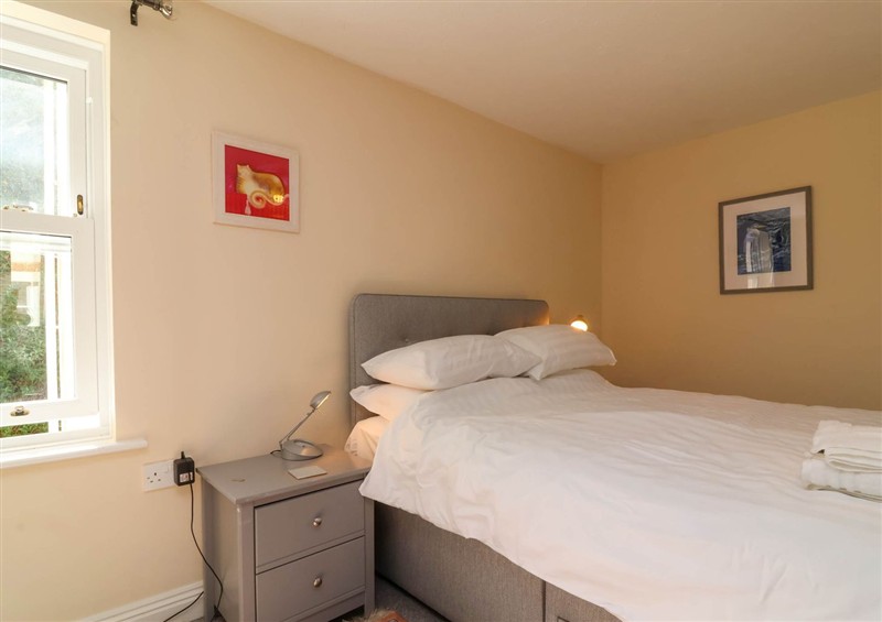 One of the 2 bedrooms at 6 Wildersmouth Court Apartments, Ilfracombe