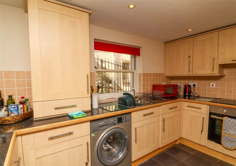 The kitchen (photo 2) at 6 Wildersmouth Court Apartments, Ilfracombe