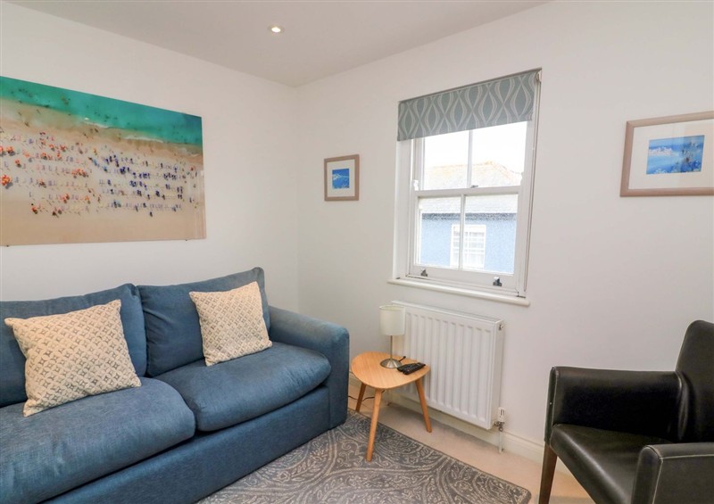 The living room at 61B Fore Street, Kingsbridge