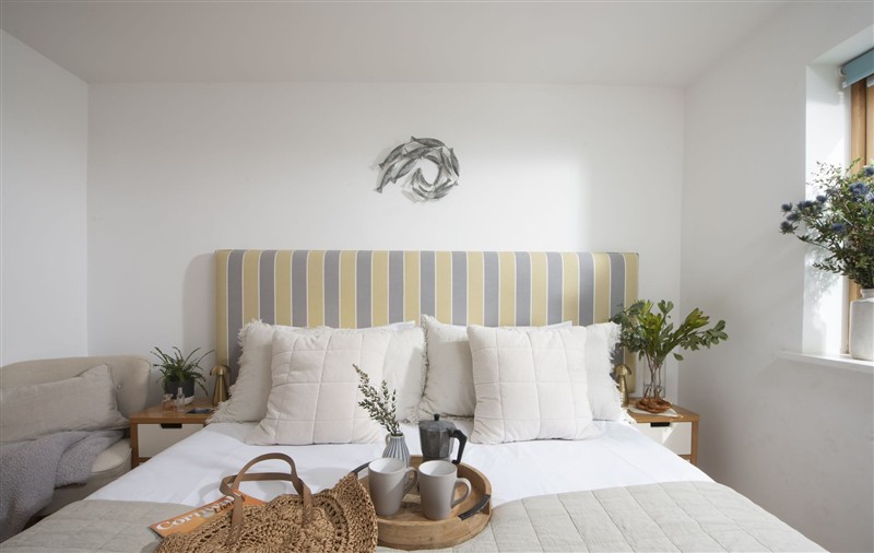 This is a bedroom at 66 Pentire, Cornwall