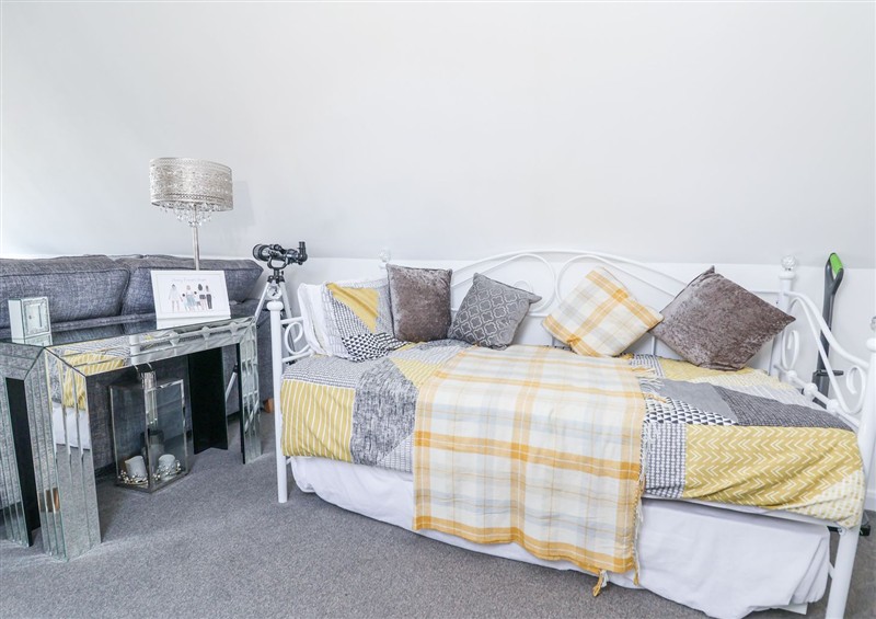 One of the 4 bedrooms (photo 5) at 67 Pendre Avenue, Prestatyn