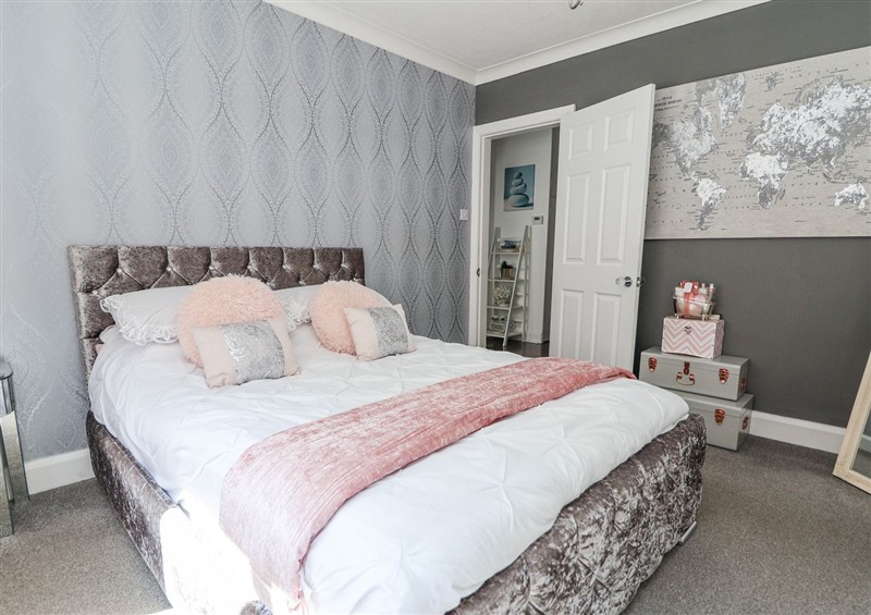 One of the 4 bedrooms at 67 Pendre Avenue, Prestatyn