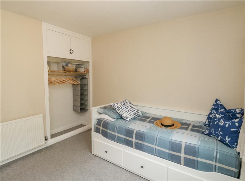 Bedroom (photo 2) at 69 Velland Avenue, Torquay