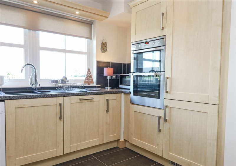 The kitchen at 6A Pitlethie Steading, Leuchars