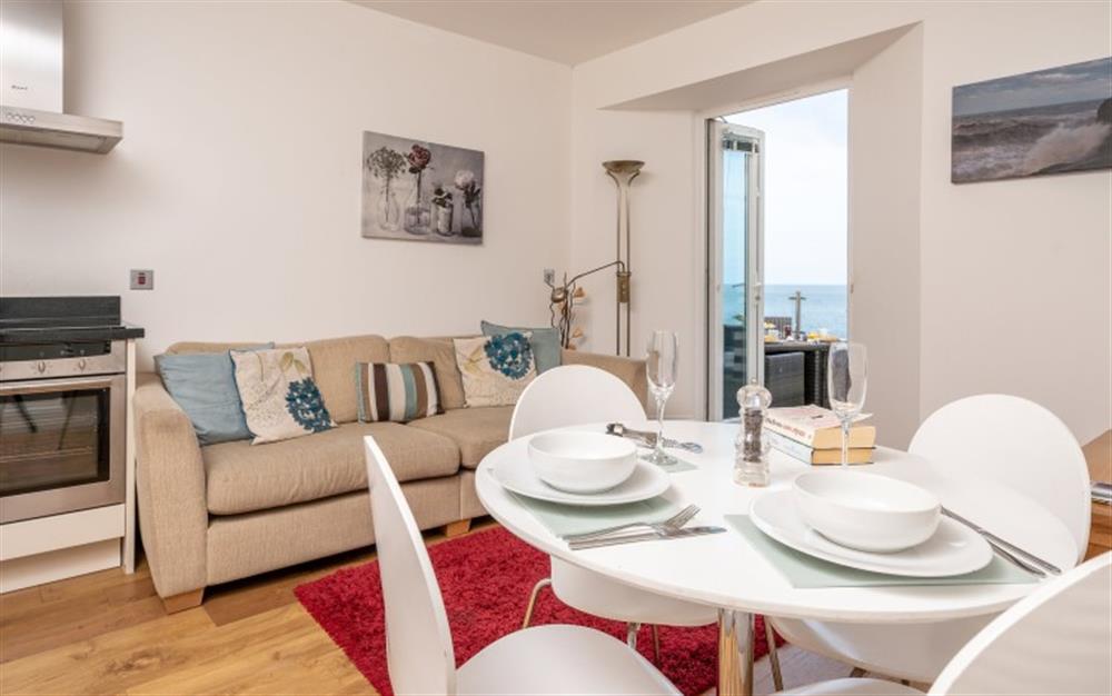 Th open plan living and dining  at 7 at The Beach in Torcross