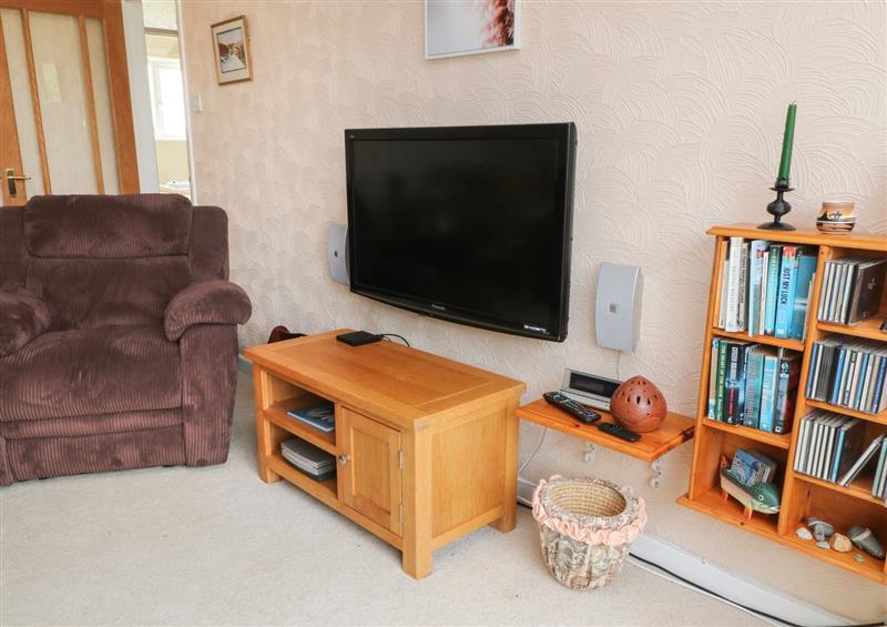 Relax in the living area (photo 2) at 7 Atlantic Close, Widemouth Bay