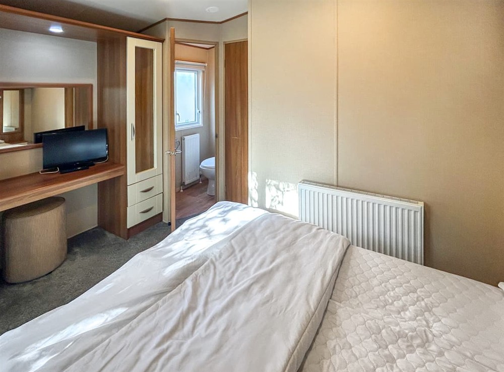 Double bedroom (photo 3) at 7 Burnham in Burnham-on-Sea, Somerset