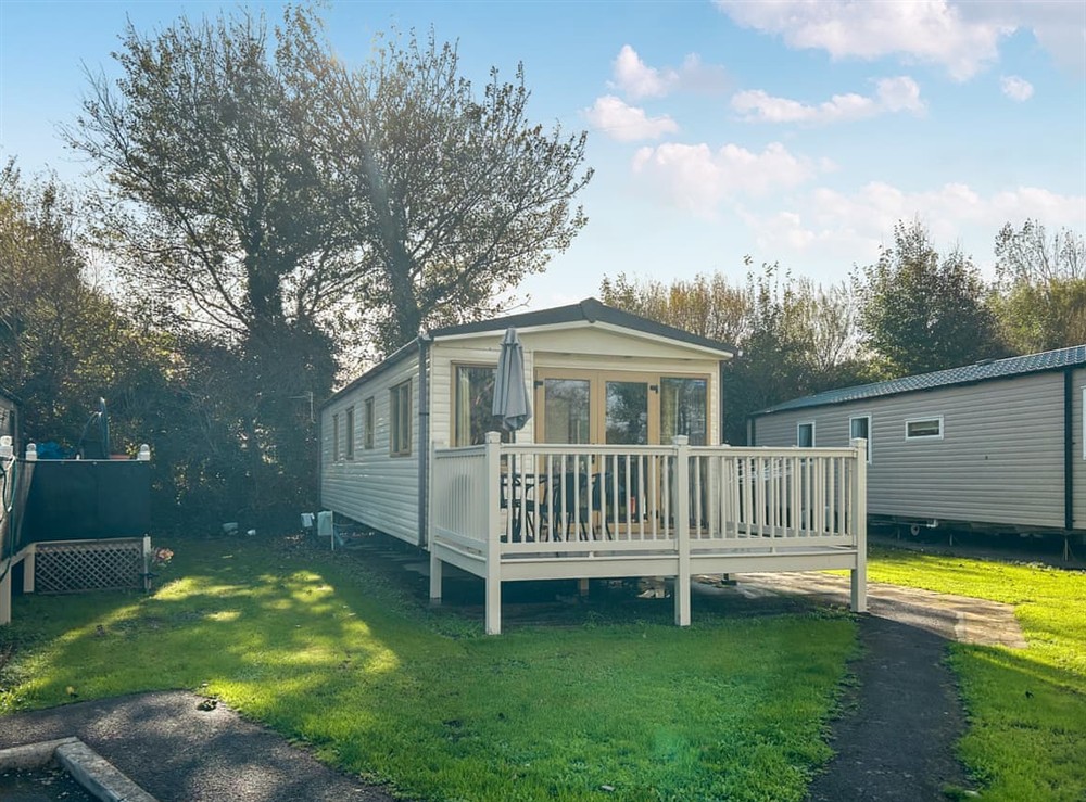 Exterior (photo 2) at 7 Burnham in Burnham-on-Sea, Somerset