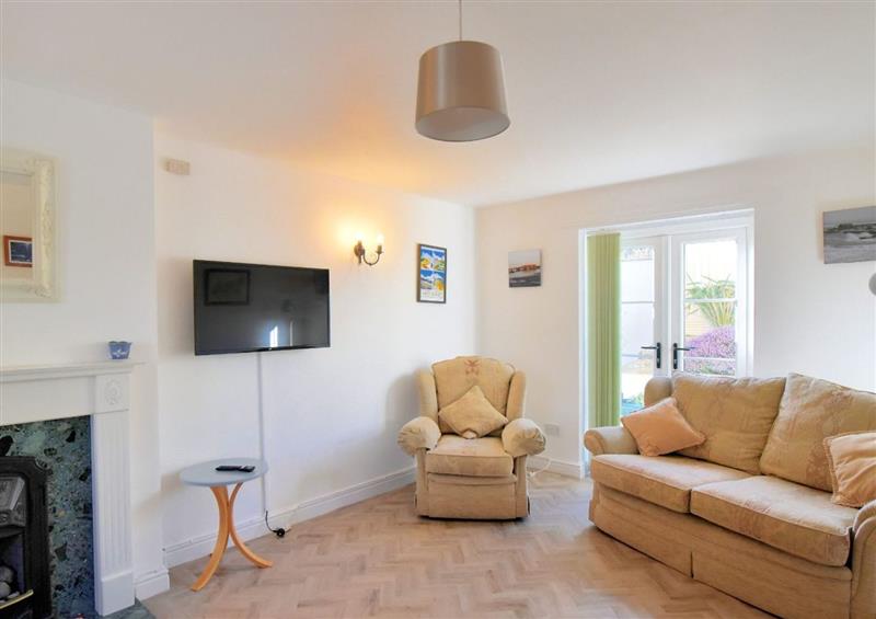 Enjoy the living room (photo 2) at 7 Double Common, Charmouth