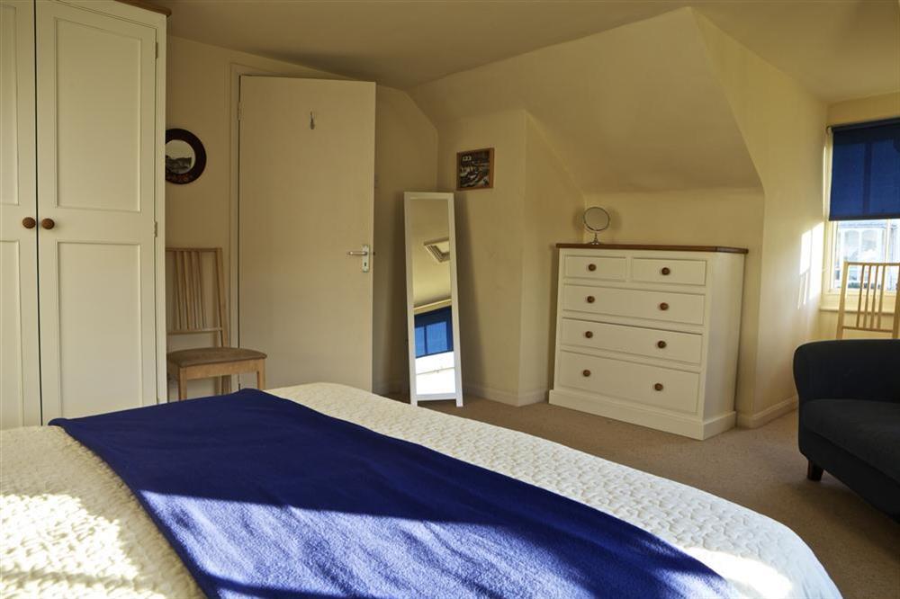 Master Bedroom (photo 2) at 7 Glenthorne House in , Salcombe