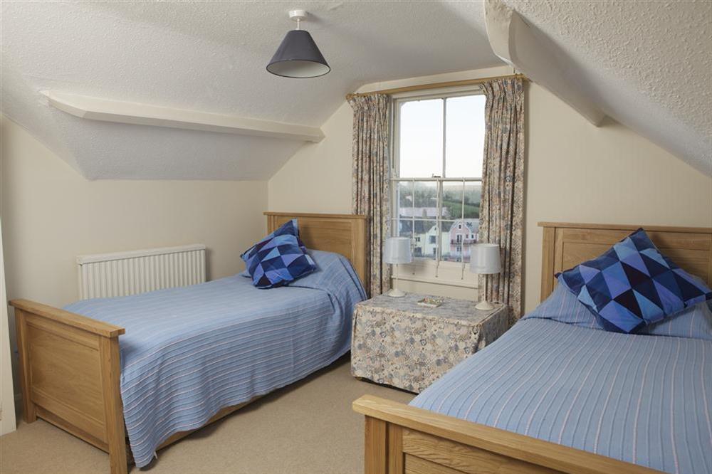 Twin bedroom 2 at 7 Glenthorne House in , Salcombe
