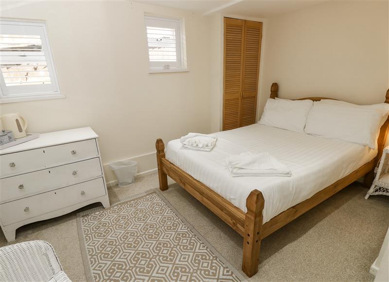 One of the 3 bedrooms at 7 Hope Road, Shanklin