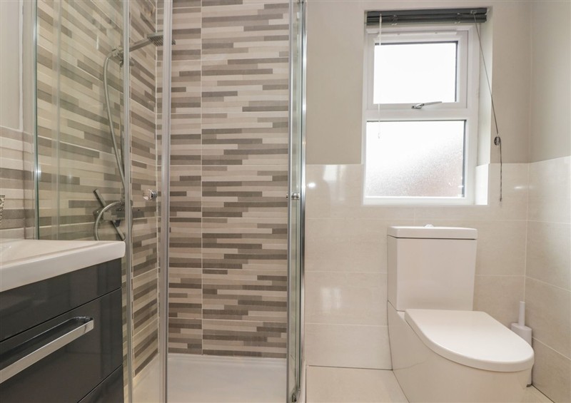 Bathroom at 7 Lake View, Windermere
