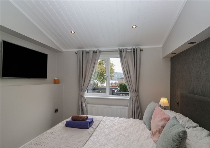 One of the 3 bedrooms at 7 Lake View, Windermere