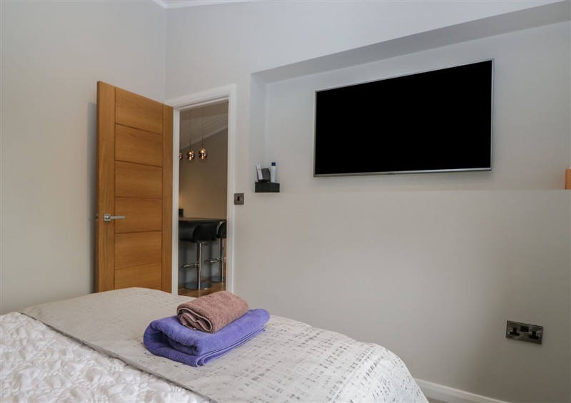 One of the bedrooms (photo 2) at 7 Lake View, Windermere