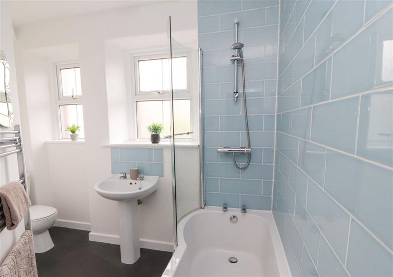 The bathroom (photo 2) at 7 Lonsdale Terrace, Penrith