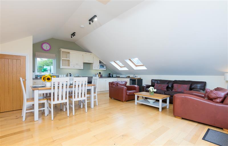 Enjoy the living room (photo 2) at 7 Sandy Lane, Carbis Bay