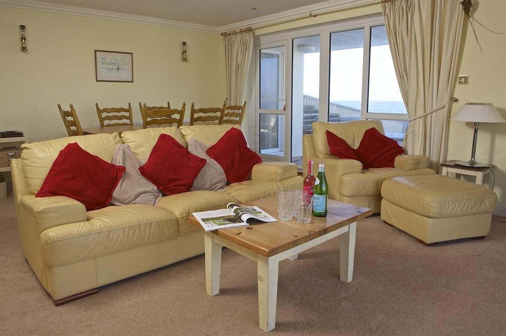 Comfortable living area at 7 Thurlestone Rock Apartments in , Kingsbridge