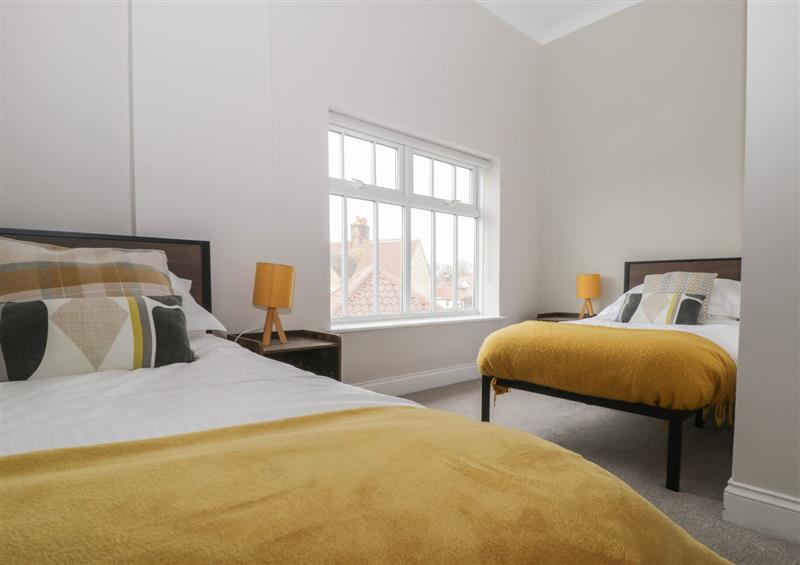 One of the 3 bedrooms at 7 Watts Yard, Sandwich