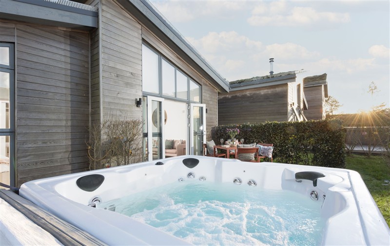 There is a hot tub at 71 Una, Cornwall