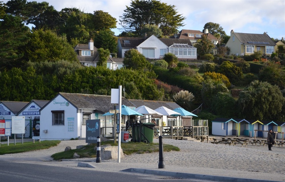 This is 79 Nursery Cottages