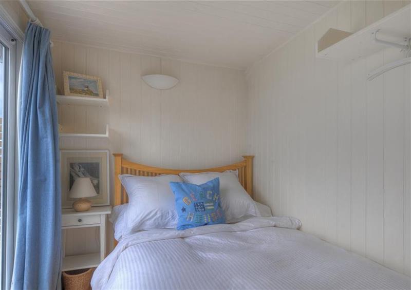 One of the 2 bedrooms at 8 Bowling Green Chalets, Lyme Regis