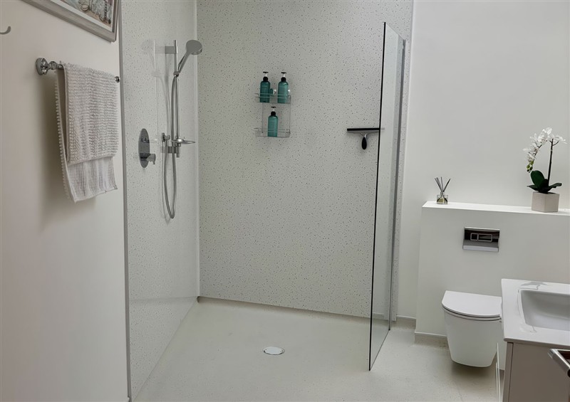 The bathroom at 8 Church Road, Ferndown