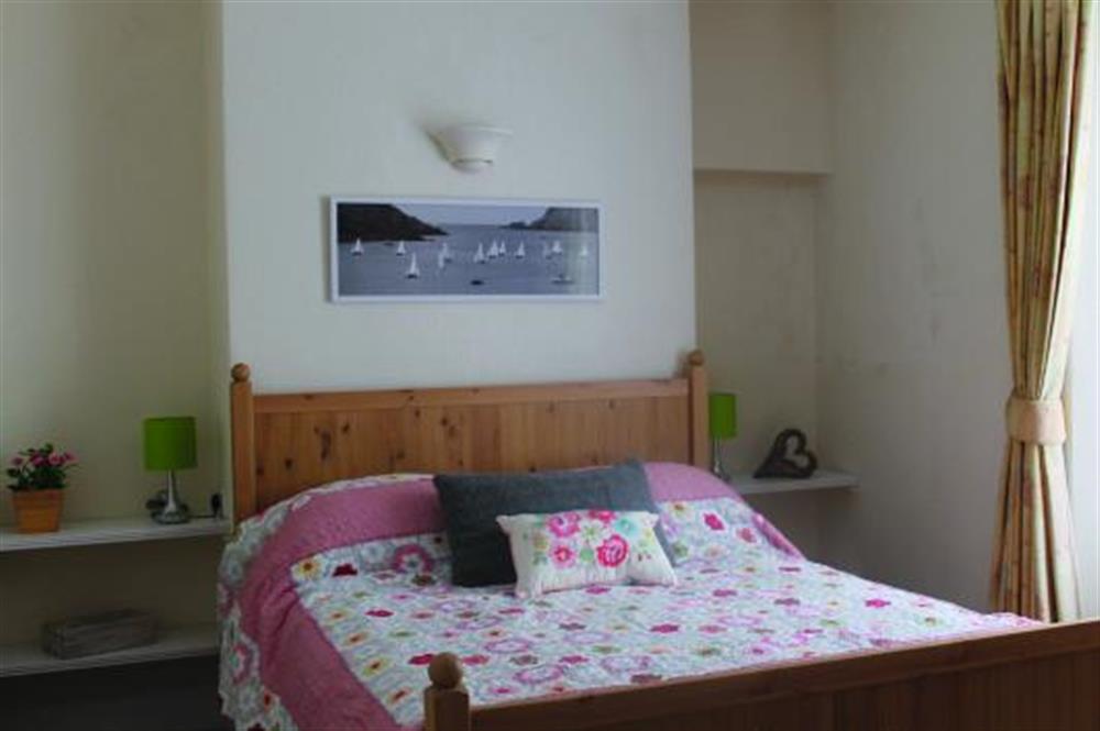 Ground floor bedroom with King sized bed at 8 Church Street in , Salcombe