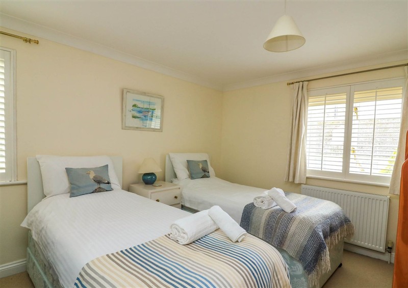 A bedroom in 8 Dartmouth House (photo 2) at 8 Dartmouth House, Dartmouth