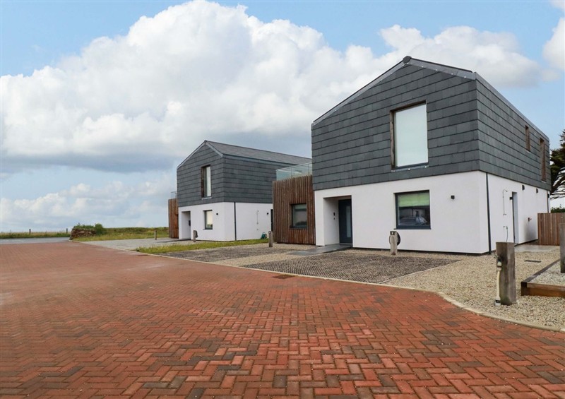 Outside (photo 2) at 8 Karn Havos, St. Eval near Mawgan Porth